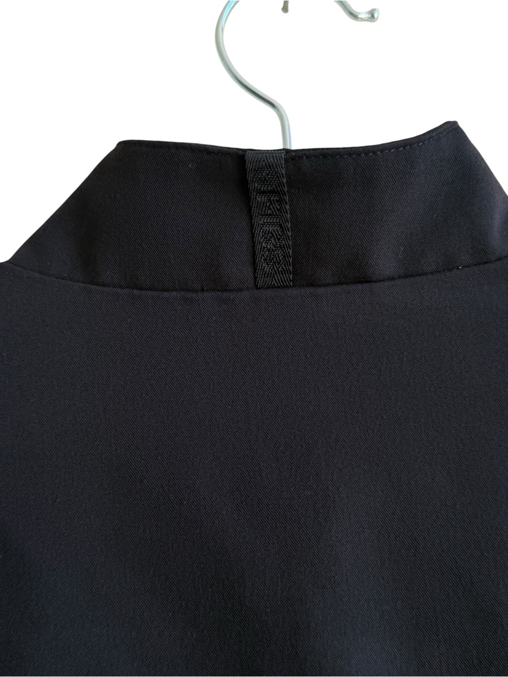 Figs Women’s Sebina Scrub Jacket Black Sz. Small - Picture 6 of 6